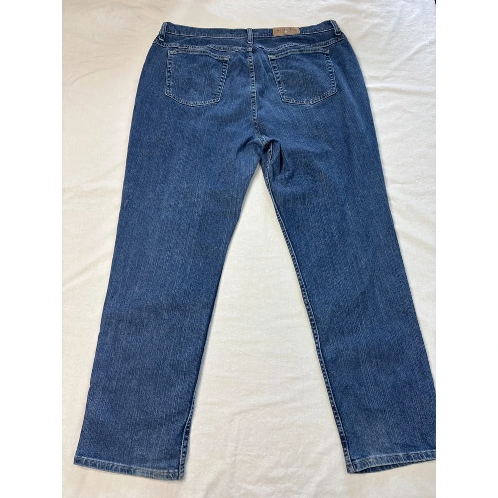Riders by Lee Womens Plus Size 20W Medium Wash Straight Leg Stretch Jeans